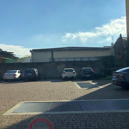 Bergamo Easy Airport Private Parkingアパートメント エクステリア 写真