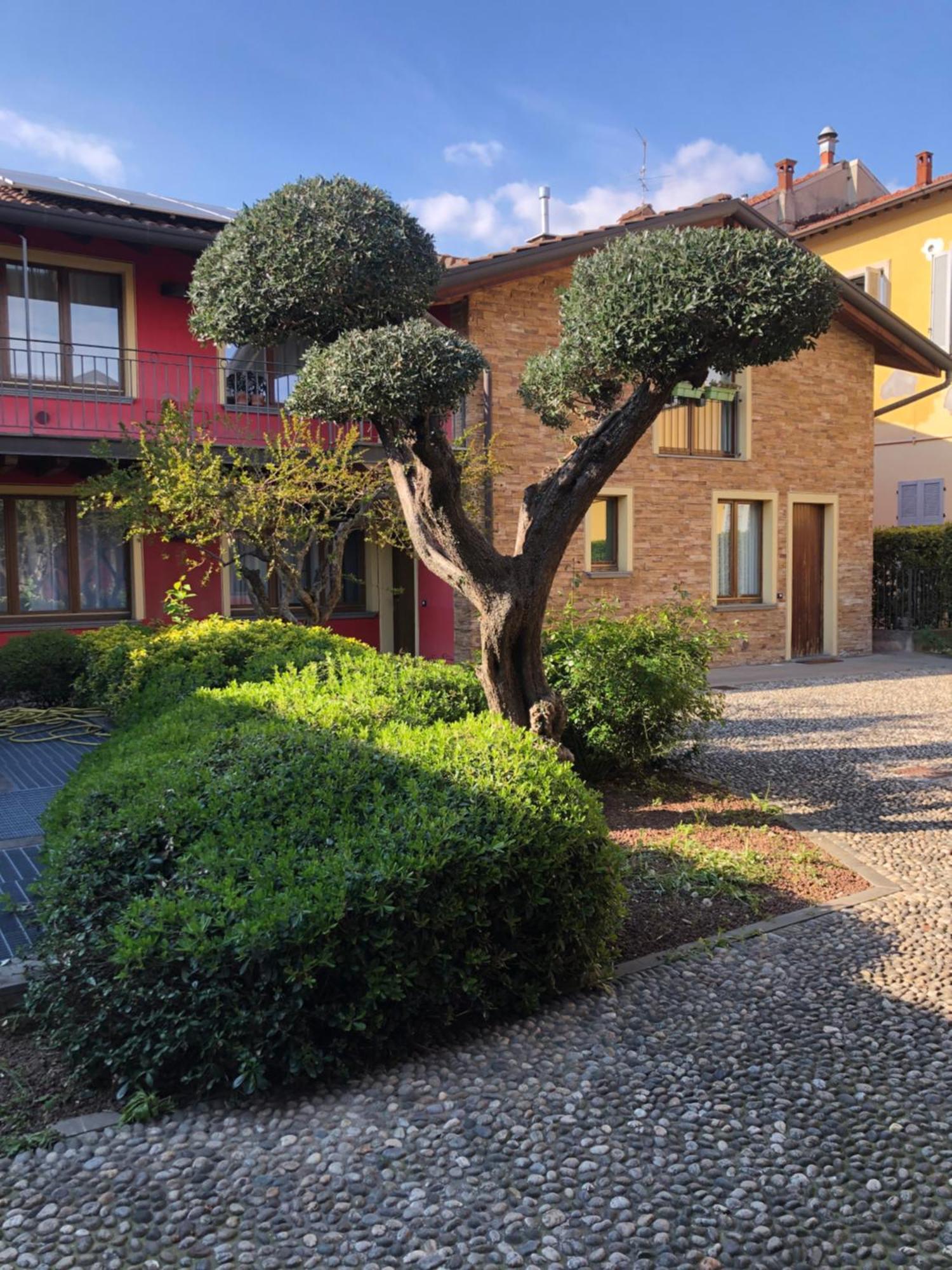 Bergamo Easy Airport Private Parkingアパートメント エクステリア 写真